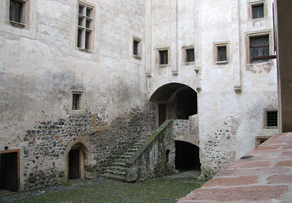 Vodní hrad Švihov - Galerie - Vnitřní nádvoří