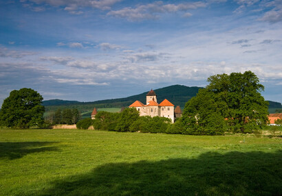 Jiří Strašek: Vodní hrad Švihov