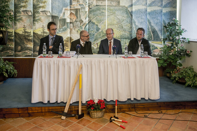 Slavnostní zahájení obnov vrchnostenské okrasné zahrady hradu Pernštejn